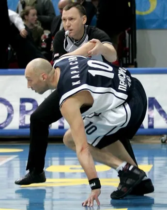 Василий Карасев